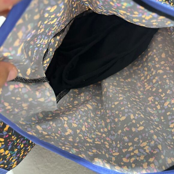 Nike Dri-Fit Womens Athletic Short in Small Multicolor High Rise Elastic Waist - Picture 4 of 6